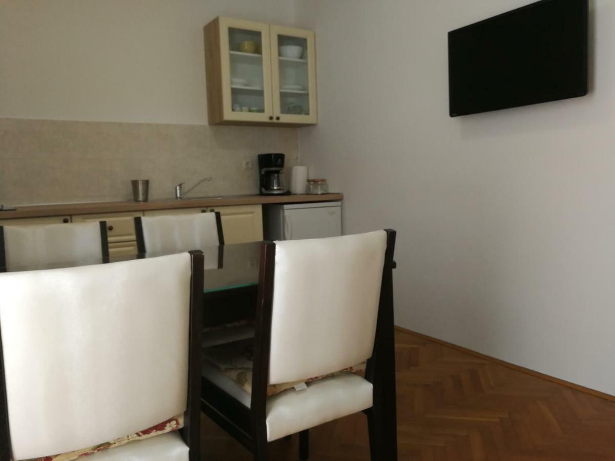 Apartment Violeta 1 Funtana Zewnętrze zdjęcie